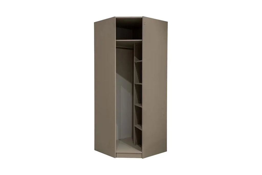 Como Kleiderschrank